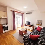 Centar New Loki Apartments